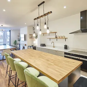 Host & - Albion House Holiday home