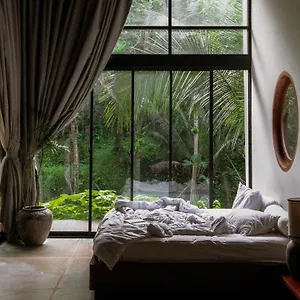 ubud-zen-river-house-tranquil-retreat-in-nature.ubudhotelsnow.com/